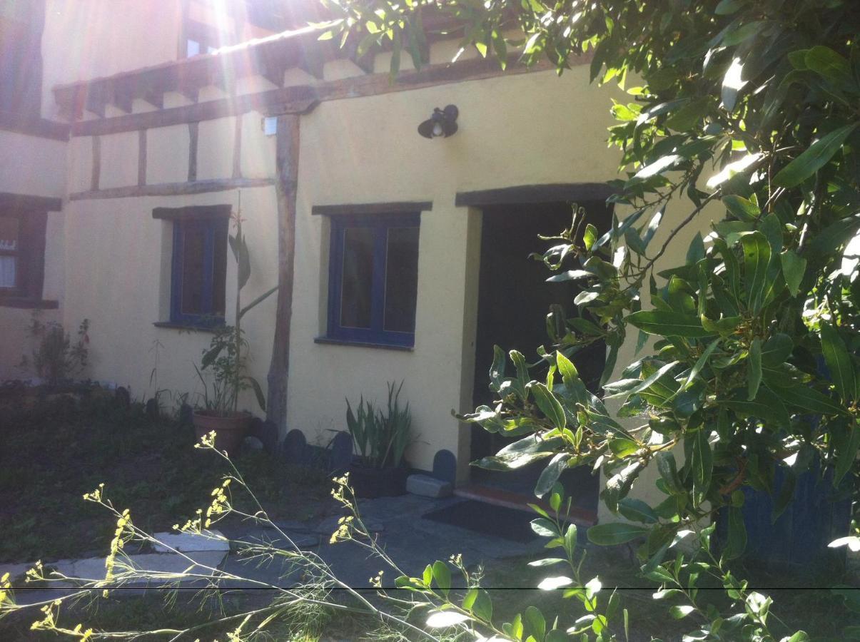 Apikale Casa de hóspedes Ea Exterior foto
