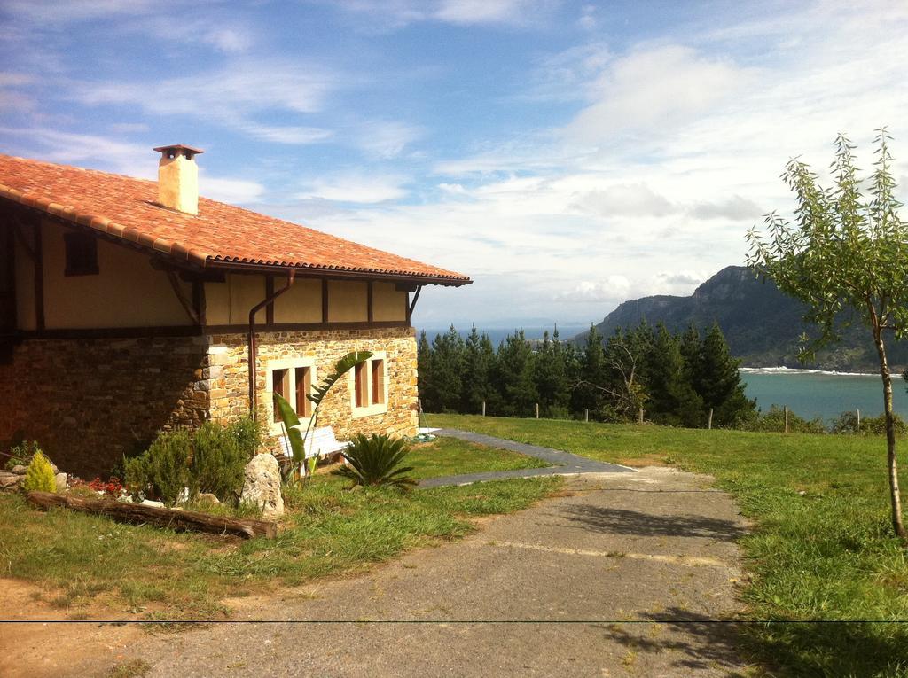 Apikale Casa de hóspedes Ea Exterior foto