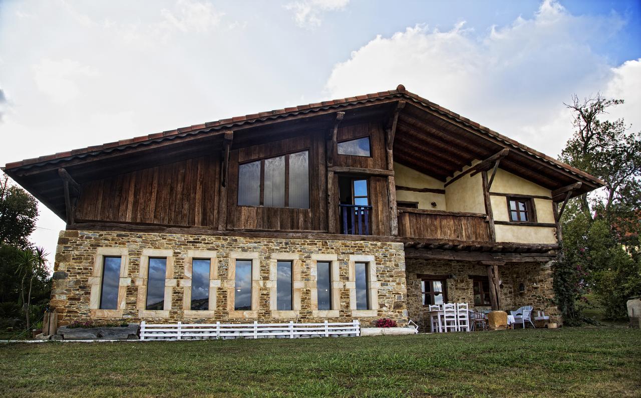 Apikale Casa de hóspedes Ea Exterior foto