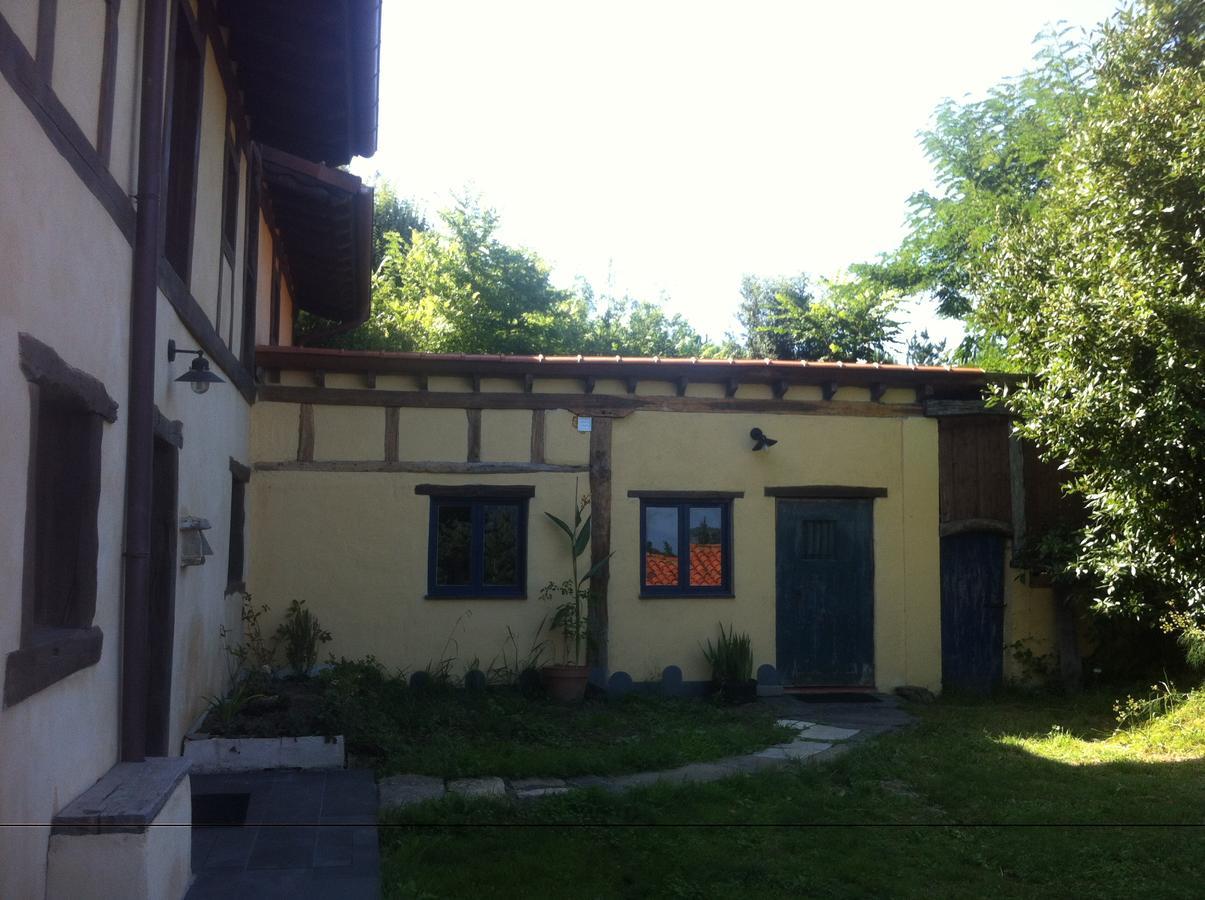 Apikale Casa de hóspedes Ea Exterior foto